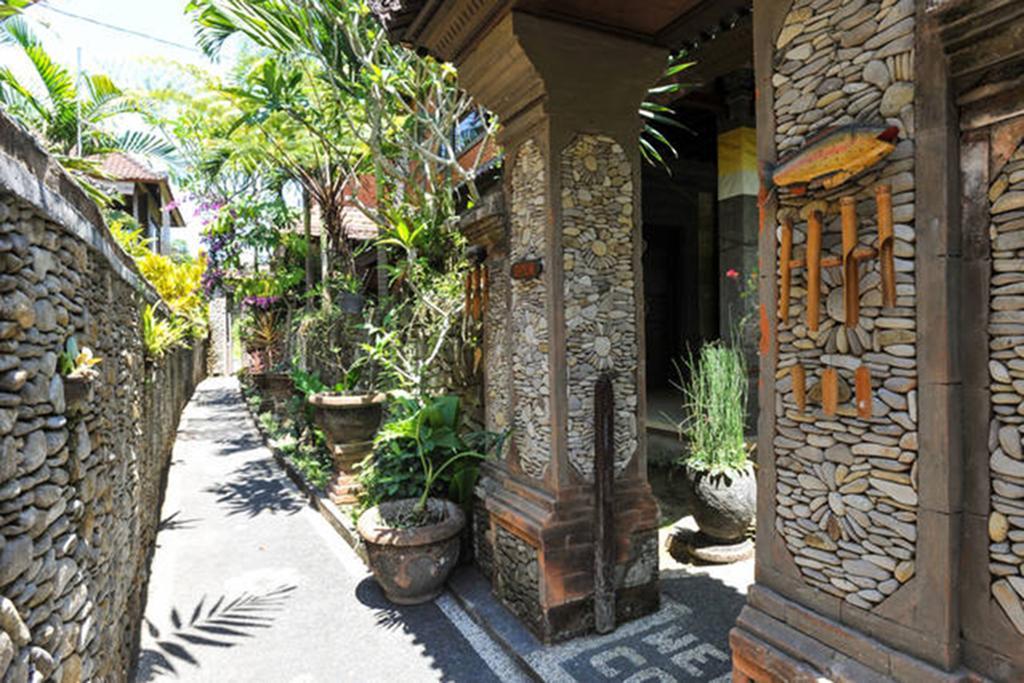 Villa Pecatu Ubud Exterior photo